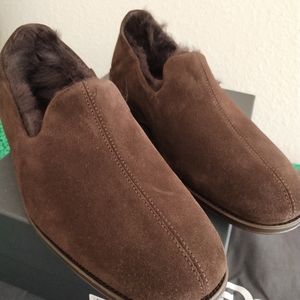 New with box. Ugg Women'All Leather  Genuise Shearing Lining loafer and slipper.